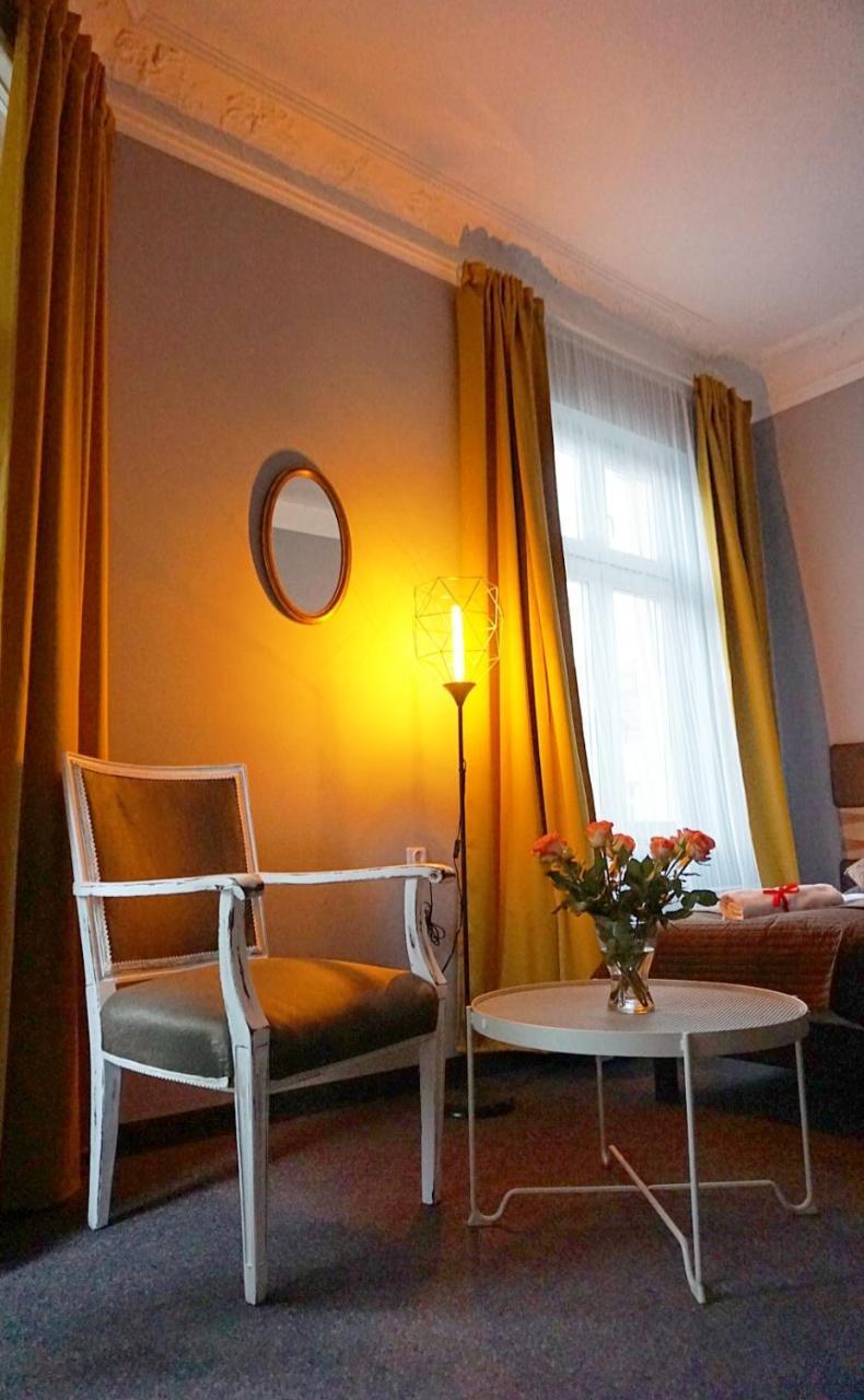 Expolis Residence - City Center Mtp Targi - 24H #Betterthanyourex Poznan Bagian luar foto