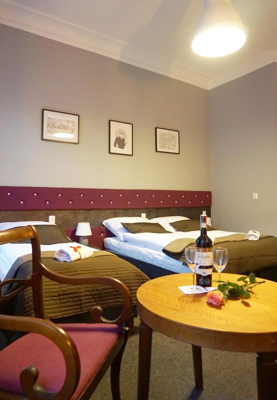 Expolis Residence - City Center Mtp Targi - 24H #Betterthanyourex Poznan Bagian luar foto