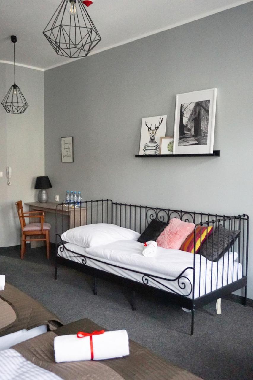 Expolis Residence - City Center Mtp Targi - 24H #Betterthanyourex Poznan Bagian luar foto
