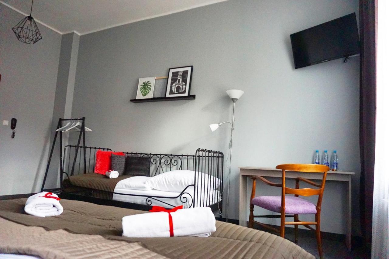 Expolis Residence - City Center Mtp Targi - 24H #Betterthanyourex Poznan Bagian luar foto