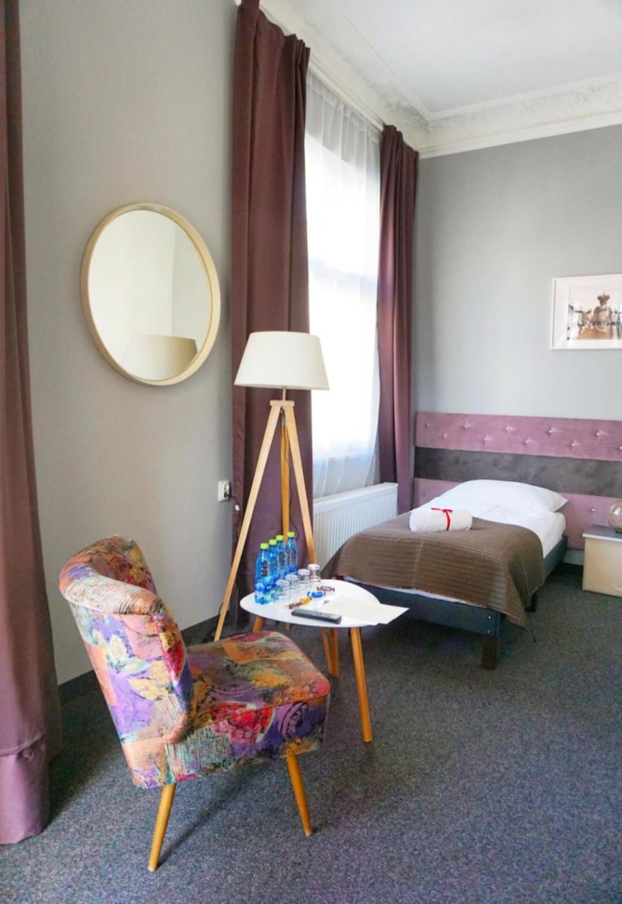 Expolis Residence - City Center Mtp Targi - 24H #Betterthanyourex Poznan Bagian luar foto